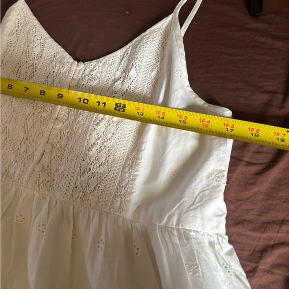 Elegant Cream eyelet Sundress - Picture 3 of 6